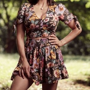 Bohemian Floral Mini skirt and top 2 piece set size XS